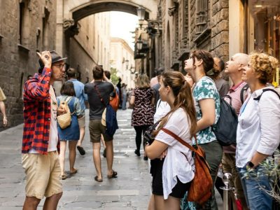 Ghid Național de Turism (touroperator)